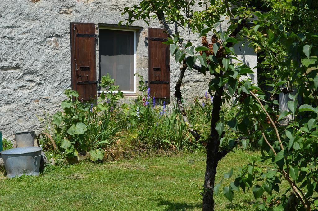 Les Ecuries De La Sabatarie Hotel Cambounes Exterior foto